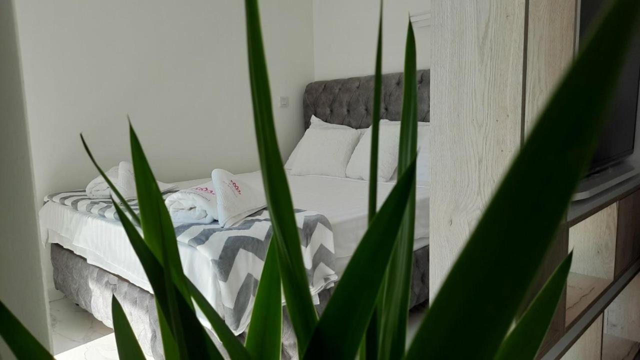 Luxury Apartment Iva Skopje Esterno foto