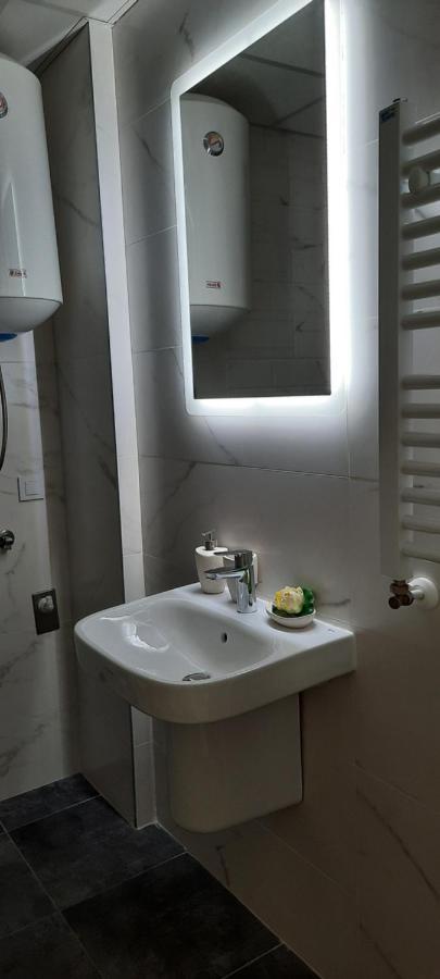 Luxury Apartment Iva Skopje Esterno foto
